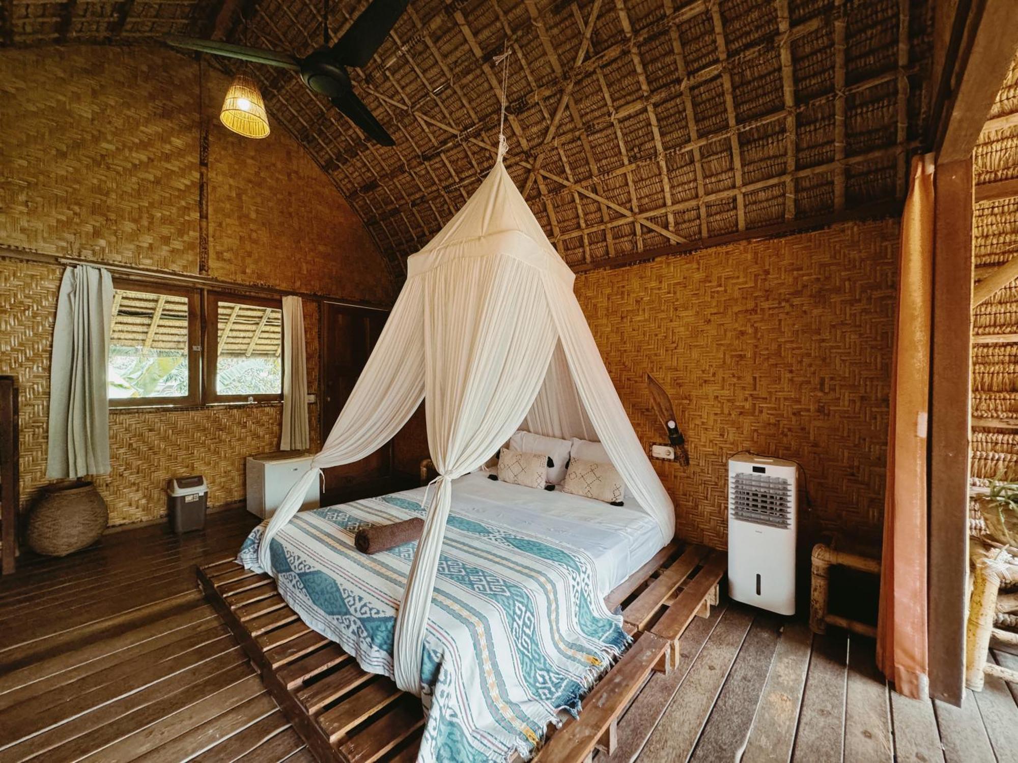 Sasak Experience Hotel Kuta  Exterior photo